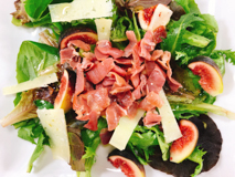 fig, ham and sheep's cheese salad