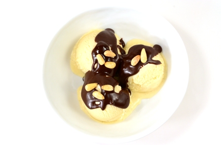 Mexican hot fudge sundaes