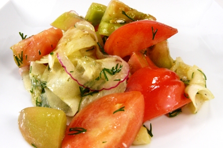 tomato salad with red onion & dill